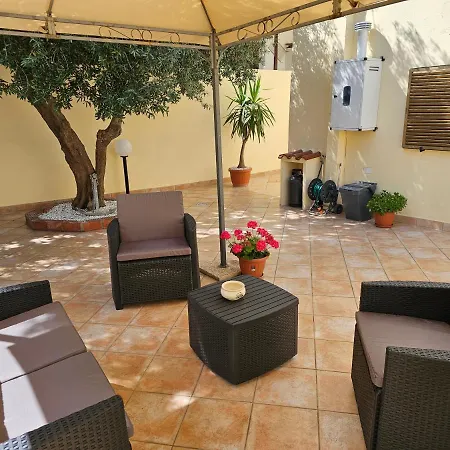 Valery House Apartment *